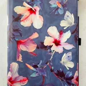 IPAD 5TH GENERATION FLORAL CASE🌸🍎🌸